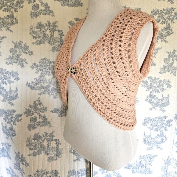 Size L NEW Hand Crocheted Retro Curved Vest - Picture 3 of 10